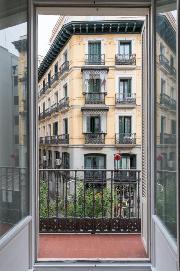 Apartamento vip PUERTA DEL SOL, by MONARO***** Madrid Exterior foto